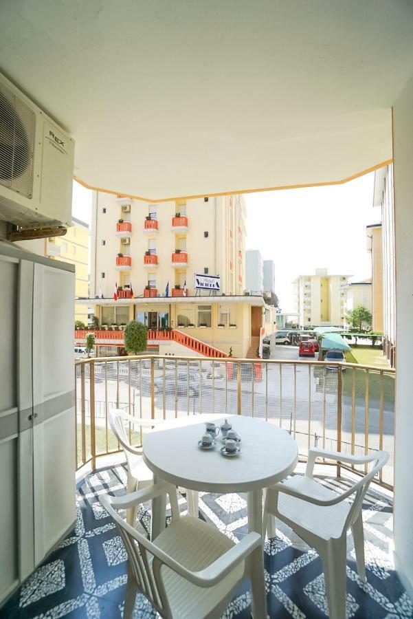 Residence Giuliana Bibione Exterior photo